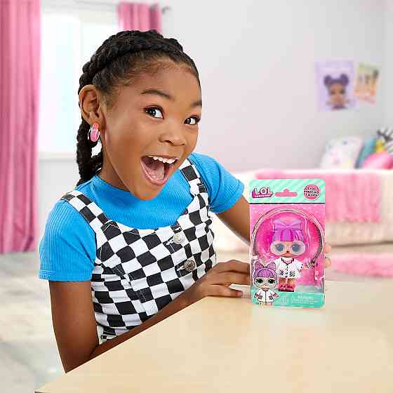 Ігрова фігурка L.O.L. Surprise! серії OPP Tots - Леді-лікар Дніпро