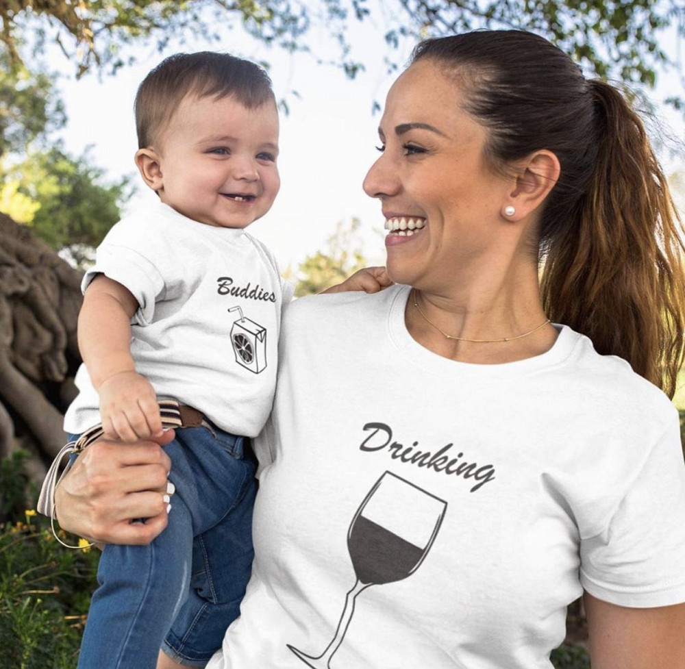 Футболки в стилі Family look для мами, тата та дитини З написом Brinking/ buddies Чернівці - фото 1