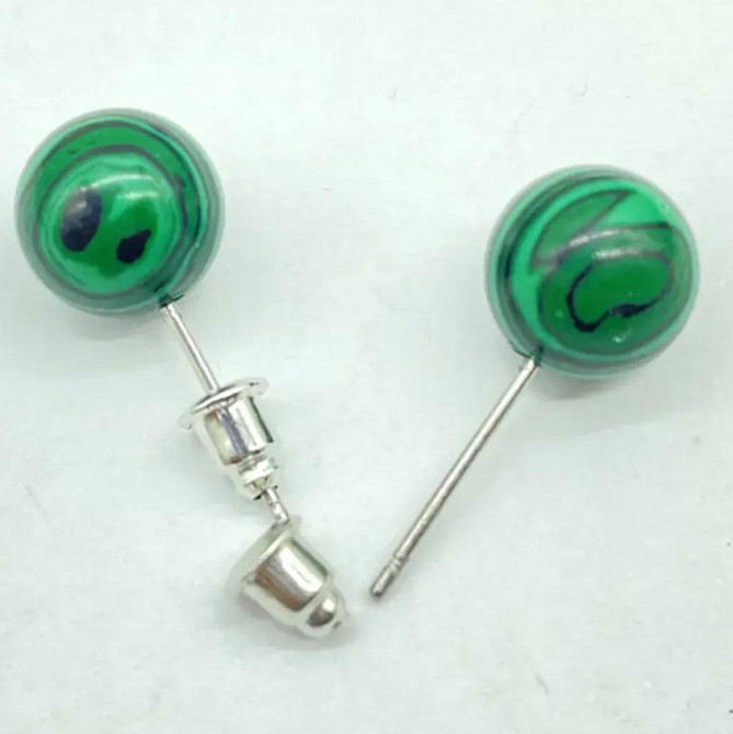 Серьги из малахита, серьги из натурального малахита, серьги гвоздики. Киев - изображение 1