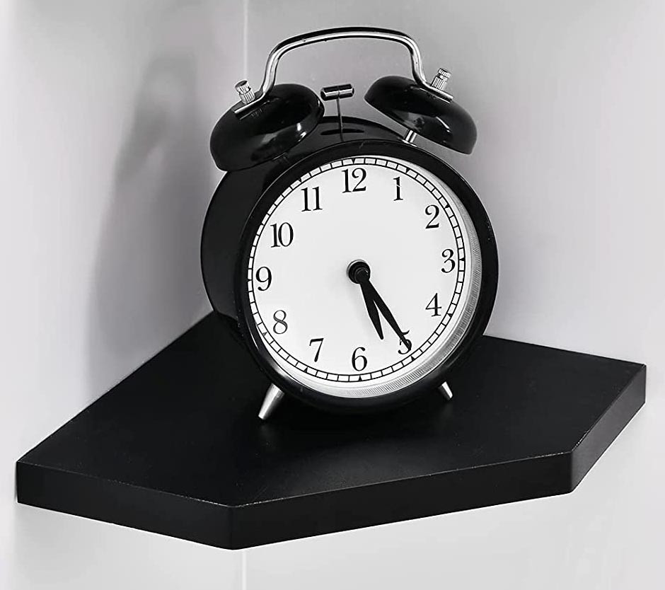 Угловая настенная полка 