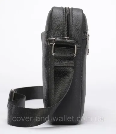 Маленькая мужская вертикальная сумка из натуральной кожи черного цвета Leather Collection Киев - изображение 4