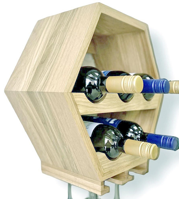 Настенная винная полка 