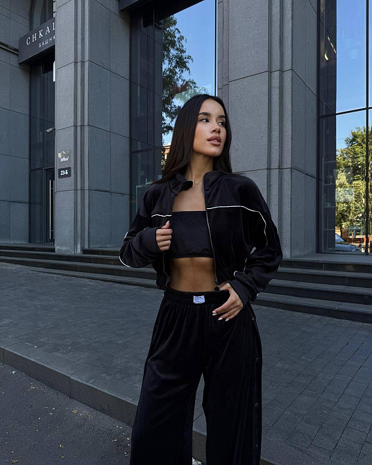 Женский теплый стильный костюм тройка из мягкого велюра. Черный, 46/48 Одесса - изображение 7