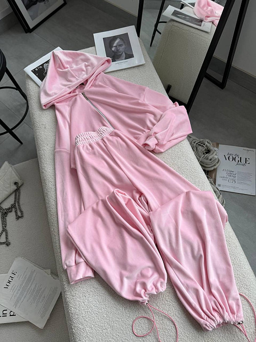 Женский стильный прогулочный костюм двойка: кофта и штаны в спортивном стиле велюр Барби, 46/48 Одесса - изображение 1