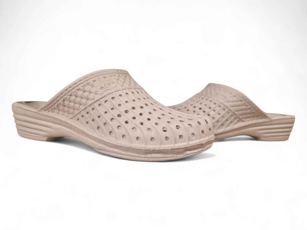 Жіночі шльопанці закритий шкарпетка танкетка бежеві перфорацією дірочками дихаючі миючі тапочки піна Одеса - фото 1