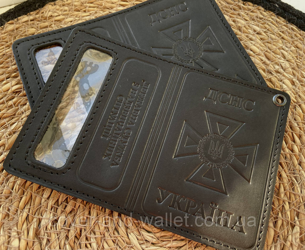 Шкіряна обкладинка ДСНС із відділенням для жетону чорного кольору Puos Київ - фото 1