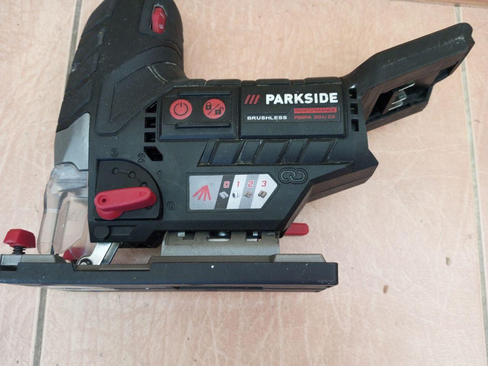 Бесщеточный аккумуляторный лобзик Parkside Performance PSSPA 20 C3 НЕ РАБОТАЕТ!!!!! ДЕФЕКТ Полтава - изображение 1