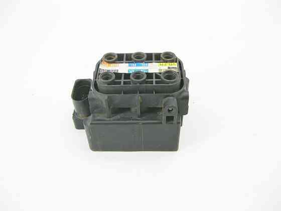 Mercedes-Benz  A2123200358 Блок клапанів пневмопідвіски ML W164 R-class short W251 CL C216 S-class short W221 CLS C218 ML/GLE W166 GLE Coupe C292 S-cl Одеса