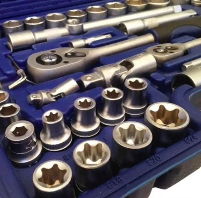 Набір інструментів UKC 108 предметів: універсальний комплект 1/4" і 1/2" Cr-V у міцному кейсі для авто та дому Одеса - фото 3