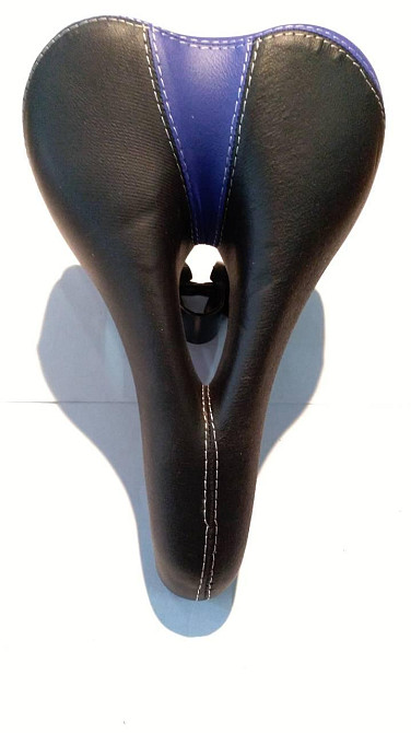 Седло велосипедное спортивное   с дыркой   (черно- синее) Мукачево - изображение 1