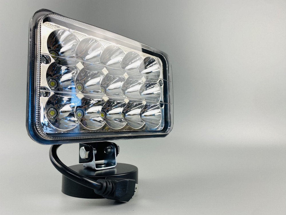 Фара LED прямокутна 45W, 15 ламп, дальній і ближній промінь 10/30V 6000K товщина: 80 мм Мукачево - фото 4