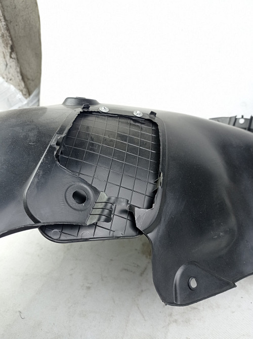 Подкрылок Sonata 7 LF (2017-2019) рестайлинг передний левый НЕБОЛЬШИЕ ТРЕЩИНЫ (ФОТО) Хюндай Мукачево - изображение 2