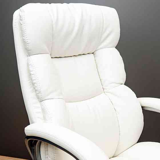 Офісне крісло керівника ManhattanDesign Хром Tilt М-1 Натуральна шкіра Lux White (Прогумовані колеса) Днепр
