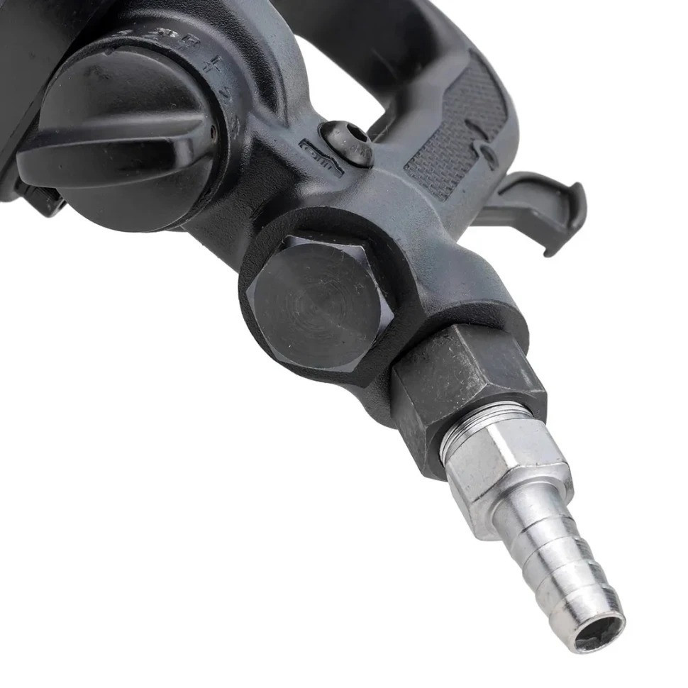 Пневматический ударный гайковерт 1