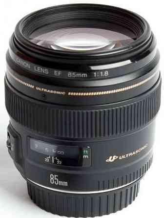 Об'єктив: Canon EF 85mm. F/1.8 USM Київ