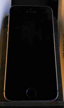 Apple iPhone SE 16/32/128Gb Киев