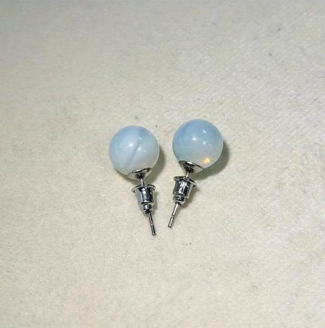Серьги из опала, круглые серьги из натурального опала, серьги гвоздики. Киев - изображение 1