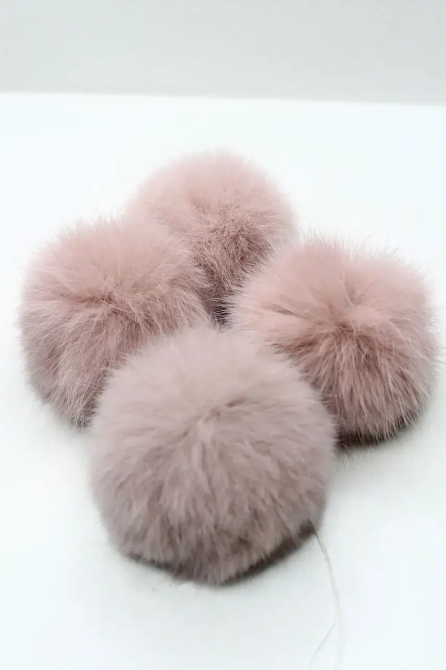 Помпони на дитячу шапку з хутра кролика 7-8 см Бежевий Харків - фото 1