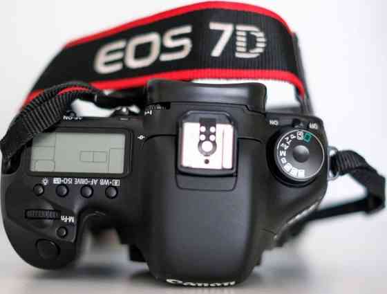 Canon 7D, новое состояние. Можно с 18-135mm, 50mm объективом. Харьков