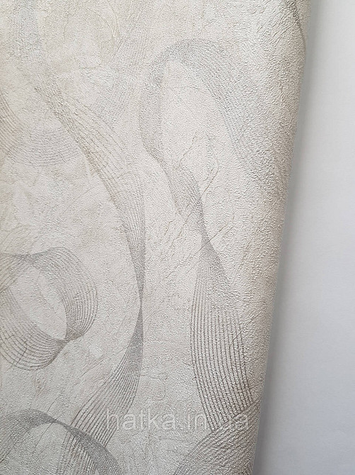 Шпалери метрові вінілові на флізеліні Sintra Vila абстракція зигзаги смуги молочні сріблясті 532508 Київ - фото 1