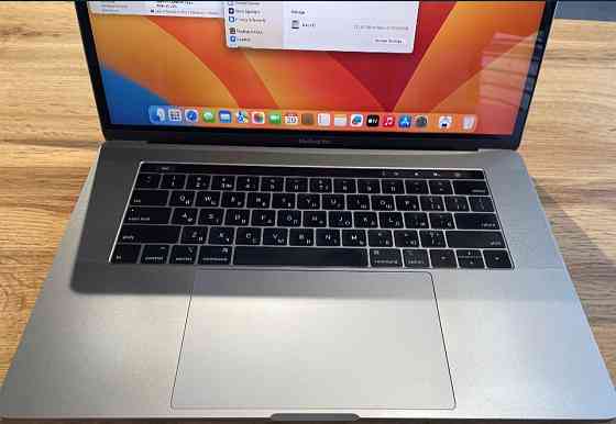 Ноутбук: MacBook Pro 15 (2018) Core i7 2.2Ghz. 16/256Gb. Київ