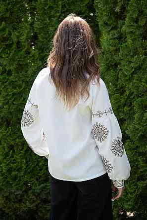 Жіноча вишиванка-сорочка з довгим рукавом лляна топ Київ