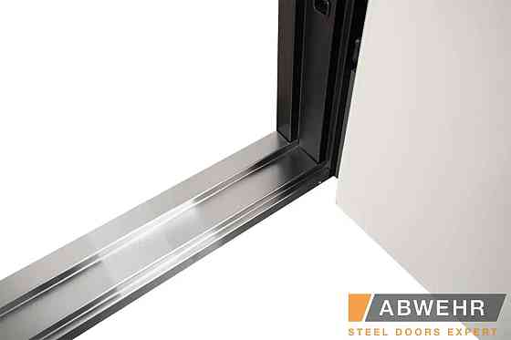 Двері вхідні квартировані. 3-х контурні, модель 574/0 VALENSIA Київ