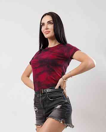 Жіноча футболка з ефектом тай-дай "Storm" оптом від виробника | Норма | Розпродаж моделі Малиновий, 46-48 Київ