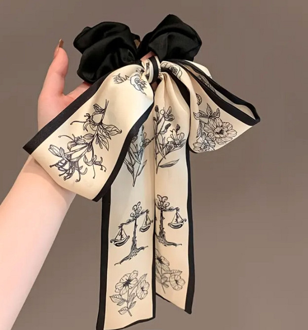Французская резинка для волос с кремовой атласной лентой и черным цветочным орнаментом Киев - изображение 2