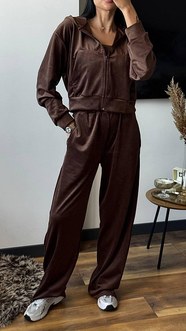 Жіночий плюшевий прогулянковий костюм-трійка: кофта топ і штани велюр Шоколад, 44/46 Одеса - фото 1