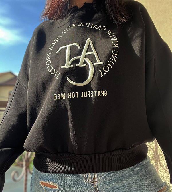 Свитшот женский OLIVIA 2479 широкий оверсайз утепленный вышивка рисунок one size, черный, one size Киев - изображение 9