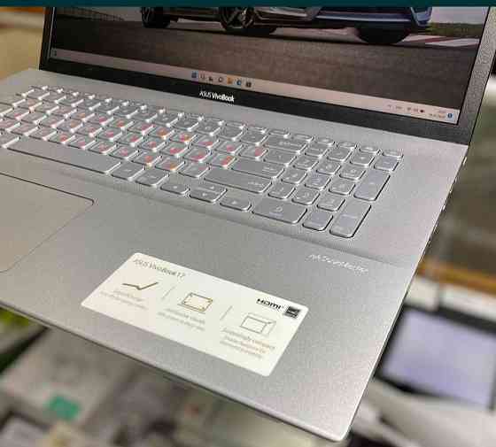 Ноутбук: ASUS Vivobook X712DAP 17.3FHD / Ryan 3 3250U / 8Gb./ SSD256 / Vega3. Киев