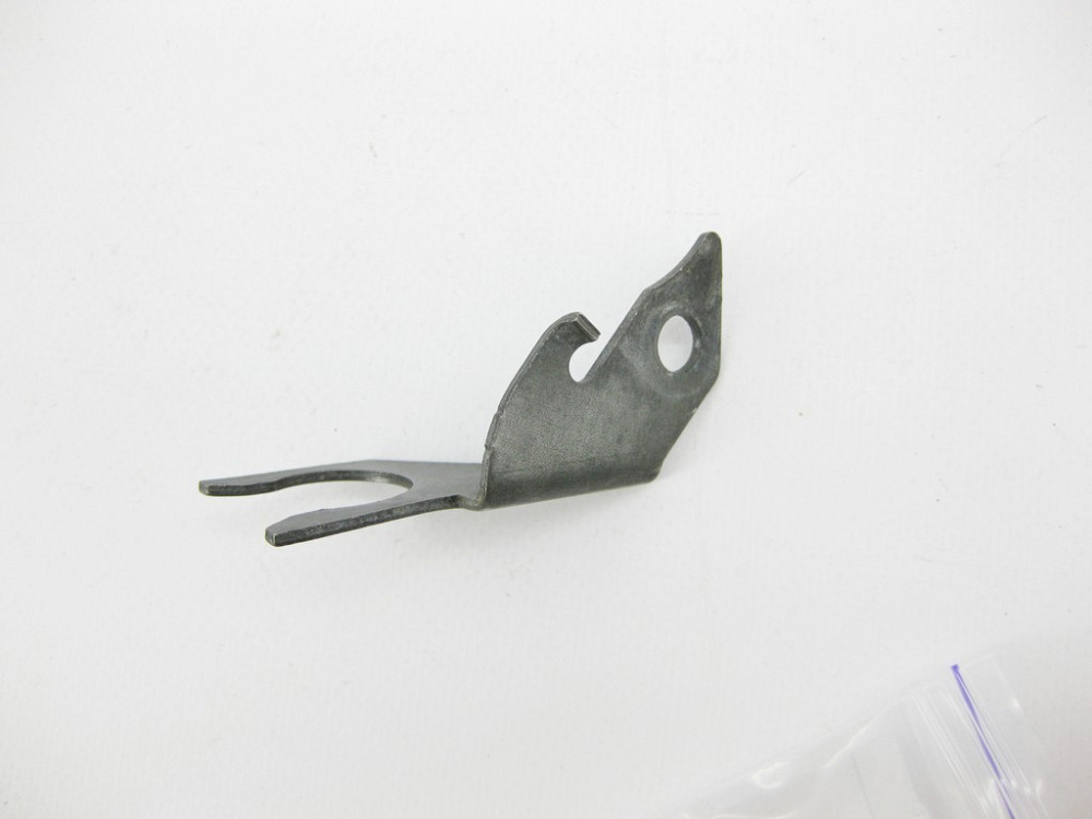 VAG  6Q0721487C Кронштейн робочого циліндра зчеплення VW Polo 9N Audi A2 Одеса - фото 2