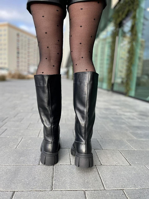 Чоботи зимові жіночі з натуральної шкіри на низькому ходу чорного кольору р. 38-40 / Чоботи на Коломыя - изображение 4