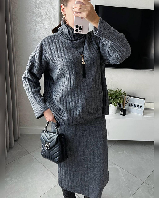 Жіночий теплий базовий костюм: светр і спідниця машинне в'язання + ангора Антрацит Одеса - фото 4