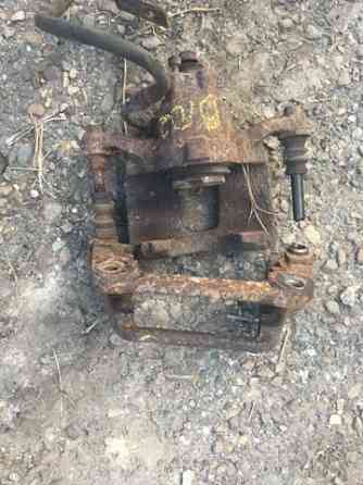 68159525AA Суппорт зад левый Journey12-. 3.6l Коломыя