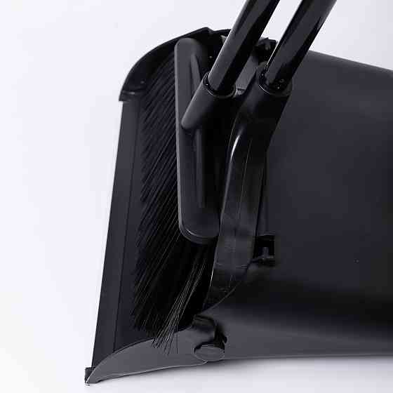 Yiwu Набір віник і совок на довгій ручці для підлоги 32×29×95 (см) Чорний HP-45-2 Коломия