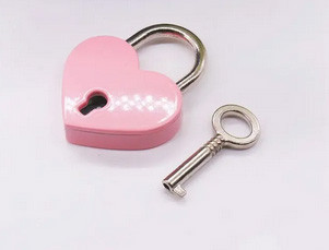 Замок із ключем рожевий Серце Київ - фото 1