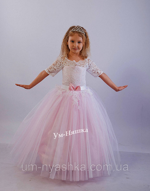 Пышные нежные нарядные платья 