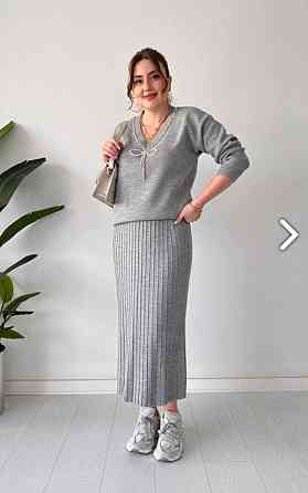 Женский теплый элегантный костюм: свитер и плиссированная юбка машинная вязка Серый Одесса