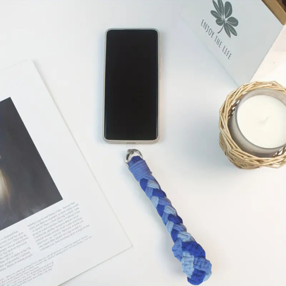 Набор макраме для рукоделия и плетения брелока для ключей и аксессуаров 17.3х3.5см трёхцветный синий Каменец-Подольский