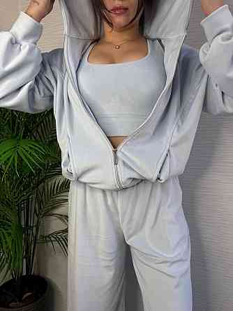 Женский стильный повседневный плюшевый костюм тройка Голубой, 42/44 Одесса