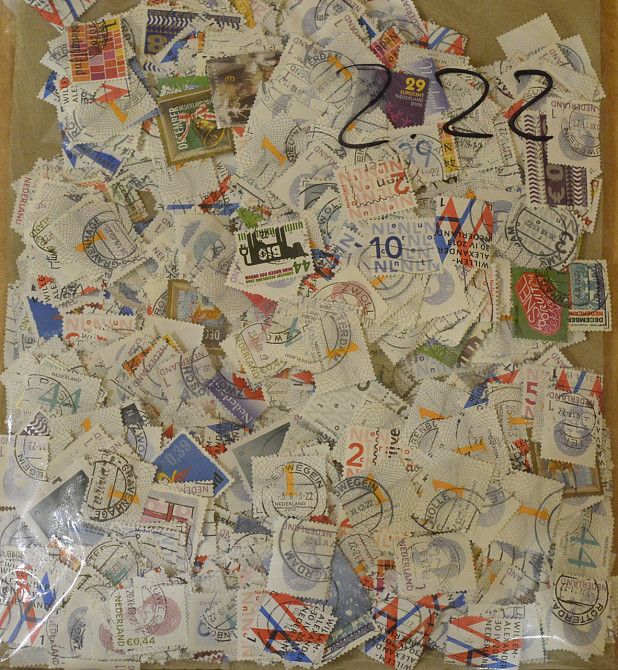 ГОРА МАРОК. Нидерланды. 1000 шт! (стандарт) 2.22 Полтава - изображение 1