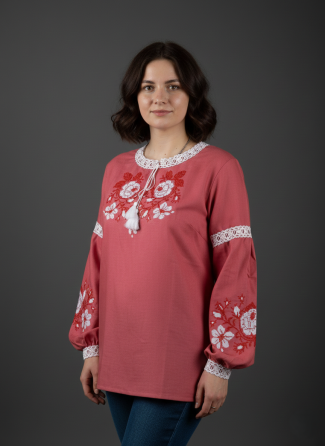 Женская вышиванка на домотканном холсте с цветами в красных тонах Киев