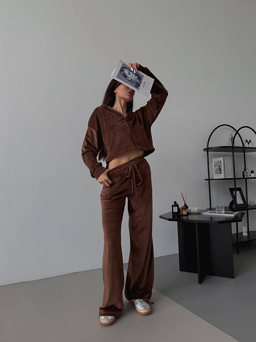 Жіночий м'який прогулянковий костюм-двійка: кофта та штани з велюру Шоколадний, 46/48 Одеса - фото 1