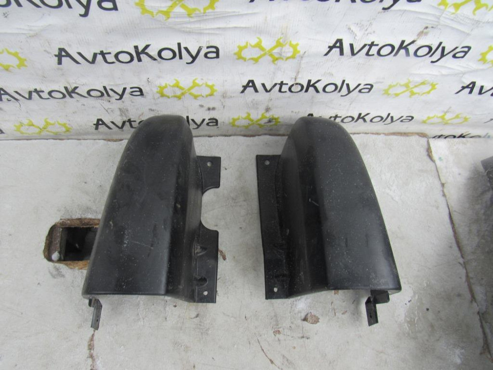 Ікло бампера задній верхній Renault Trafic III 2014-2021 Ковель - фото 1