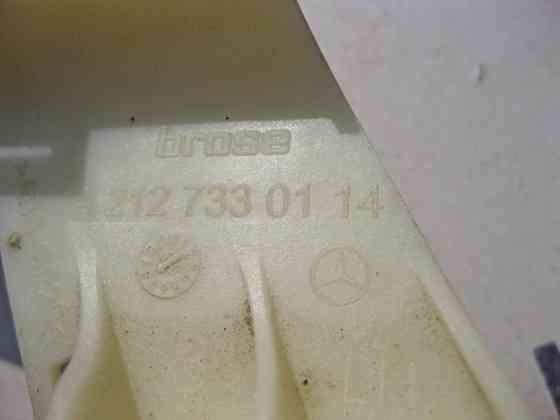 Mercedes-Benz  A2127330114 Тримач - кронштейн рами ручки на замку задніх лівих дверей E-Class W212 Одесса