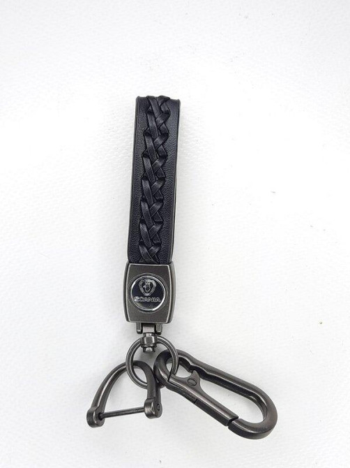 Брелок для ключів плетінь з карабіном Scania Вінниця - фото 1