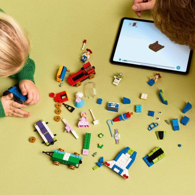 Конструктор LEGO Disney и Pixar Празднование из Истории игрушек: поезд и авто для гонок (43264) Винница - изображение 2