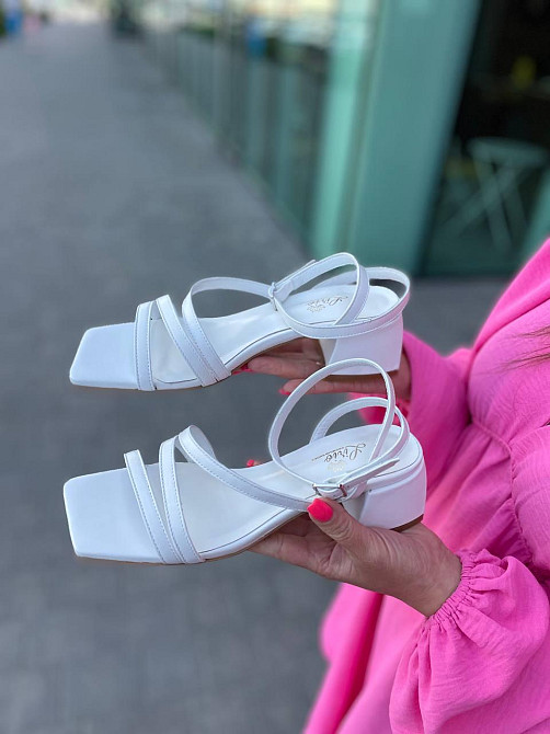 LIRIO Босоніжки жіночі білі LIRIO L0274/4073-57 з натуральної шкіри на низькому каблуці / Босон Коломыя - изображение 1